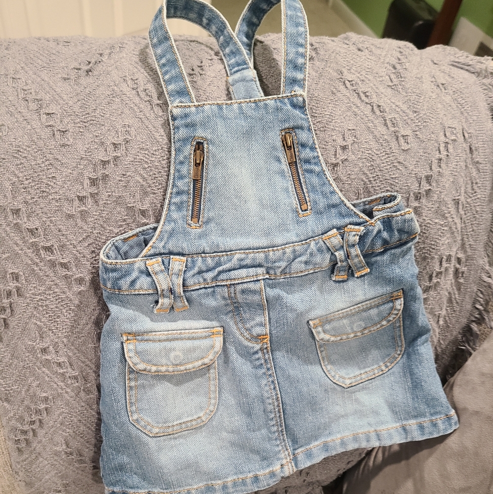 Chloé sleeveless baby girl denim jumper/overall